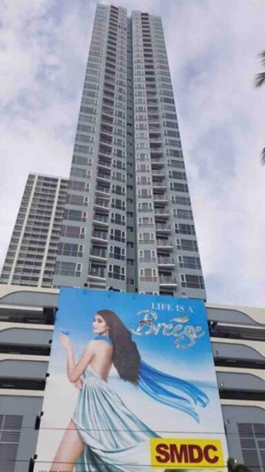 Breeze Residences - 1Br Unit With Balcony -Top Floor Manila Eksteriør bilde