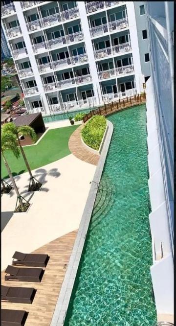 Breeze Residences - 1Br Unit With Balcony -Top Floor Manila Eksteriør bilde