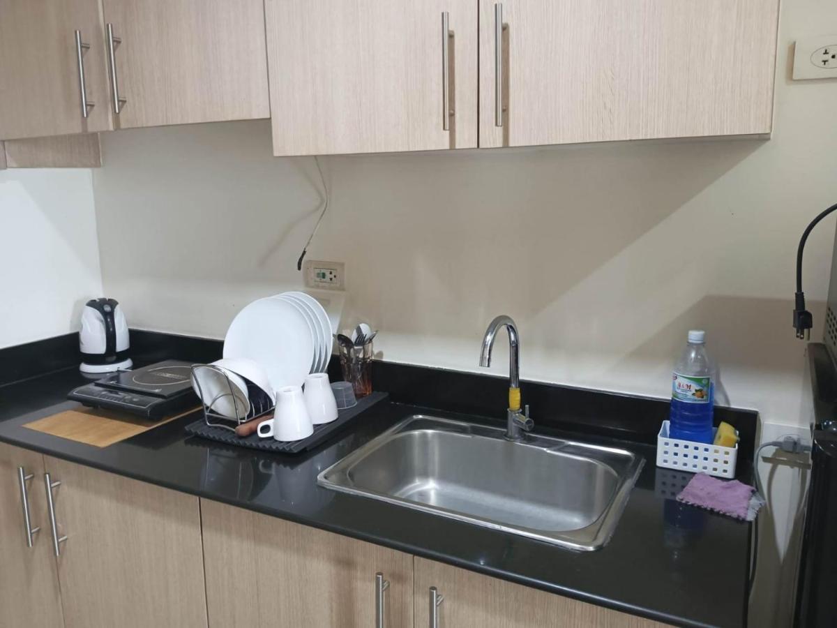 Breeze Residences - 1Br Unit With Balcony -Top Floor Manila Eksteriør bilde