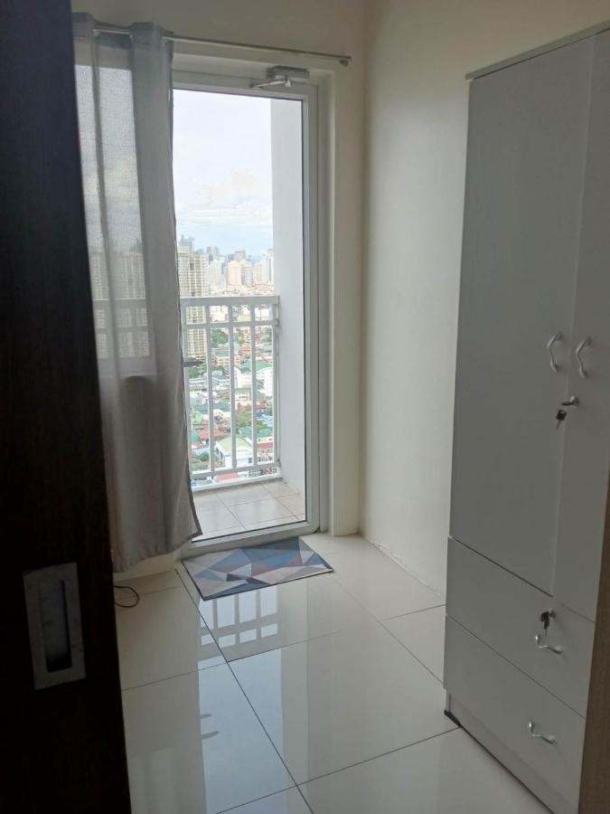 Breeze Residences - 1Br Unit With Balcony -Top Floor Manila Eksteriør bilde